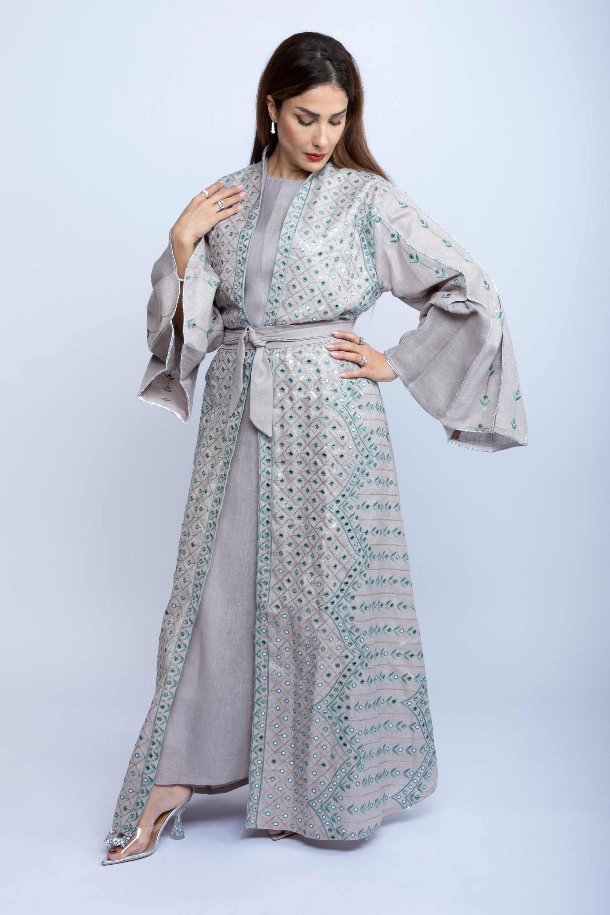 Light Purple Linen Kaftan with Turquoise Embroidery and Belt