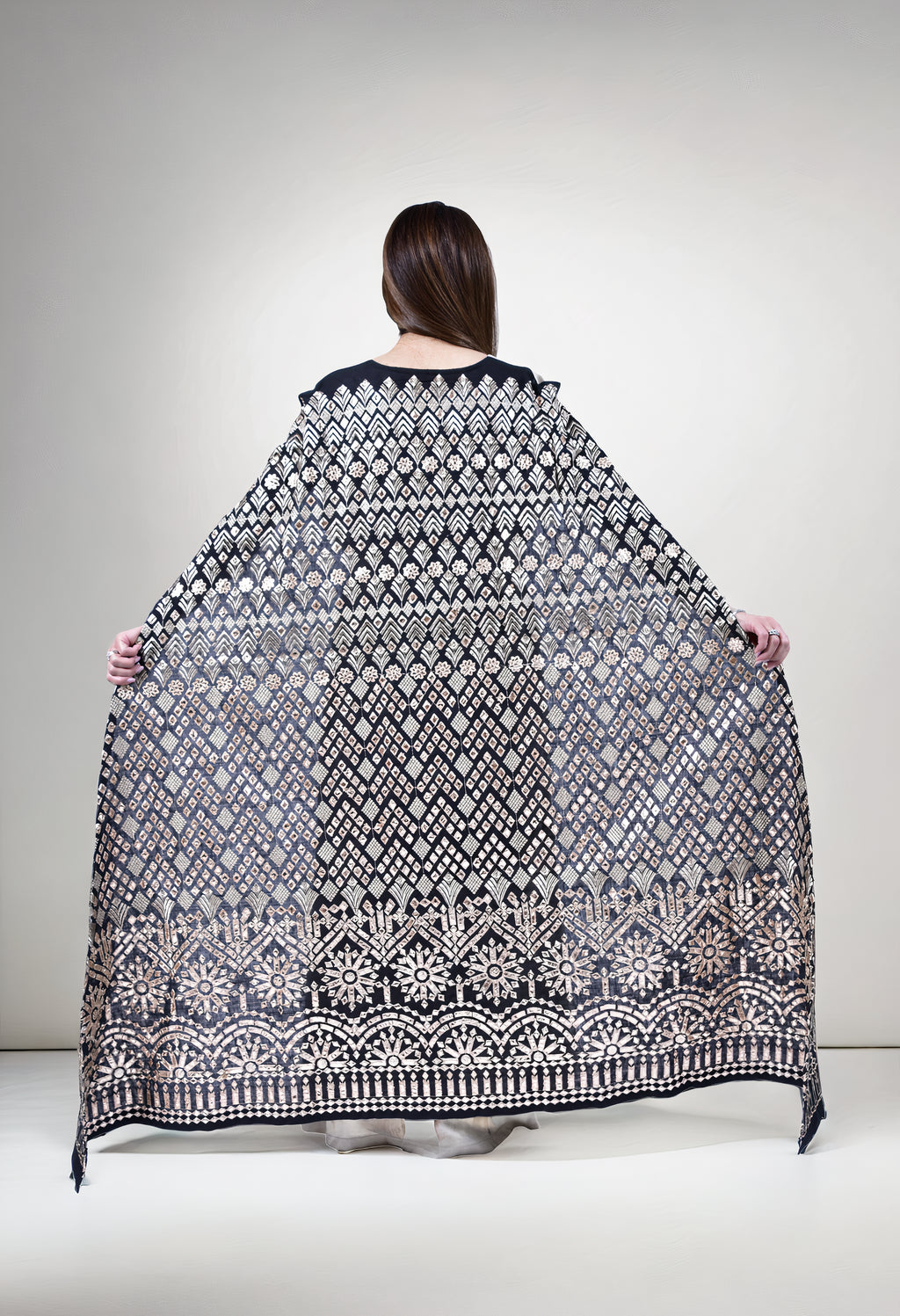 Golden Dusk Kuwaiti Dress with Embroidered Cape