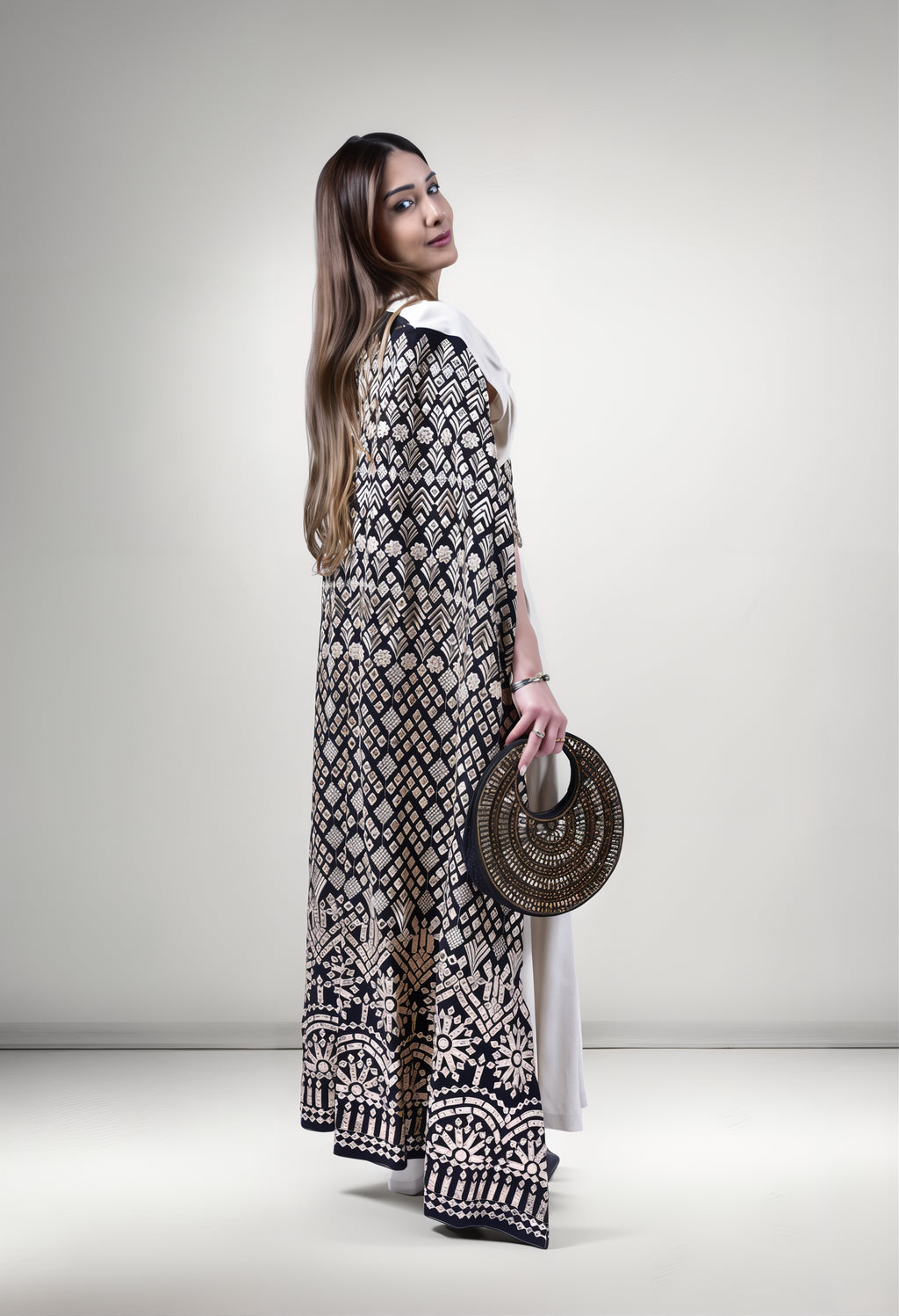 Golden Dusk Kuwaiti Dress with Embroidered Cape