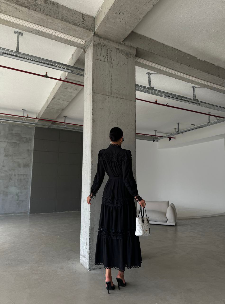 Elegant Black Maxi Dress