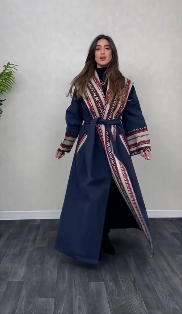 Kuwaiti Designed Sido Bisht - Image 2