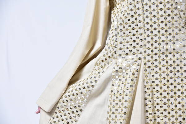 Golden Gleam Kuwaiti Cotton Dress - Image 2