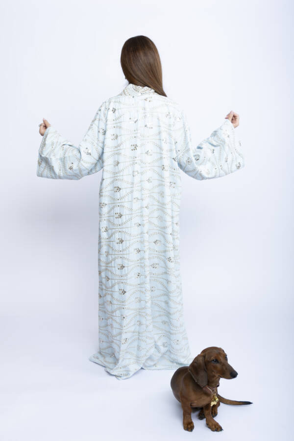 Celestial Light Kuwaiti Embroidered Kaftan - Image 3