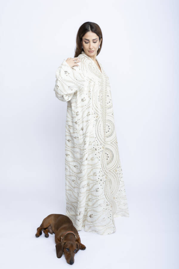 Ivory Radiance Kuwaiti Embroidered Kaftan - Image 2