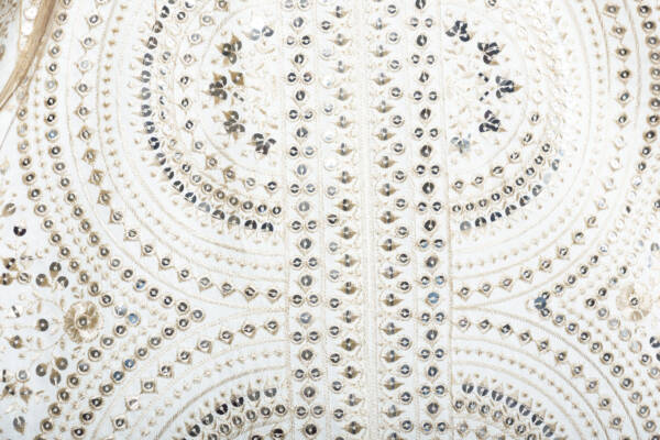 Ivory Radiance Kuwaiti Embroidered Kaftan - Image 4