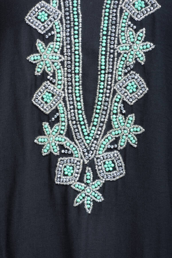 Noir Bloom Kuwaiti Beaded Kaftan - Image 5