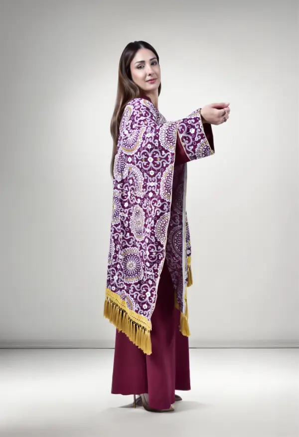 Maroon Kuwaiti Dress with Embroidered Shawl - Image 4